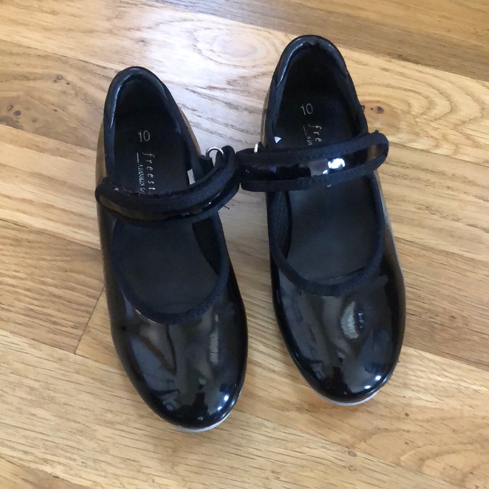 Tap shoe black good condition